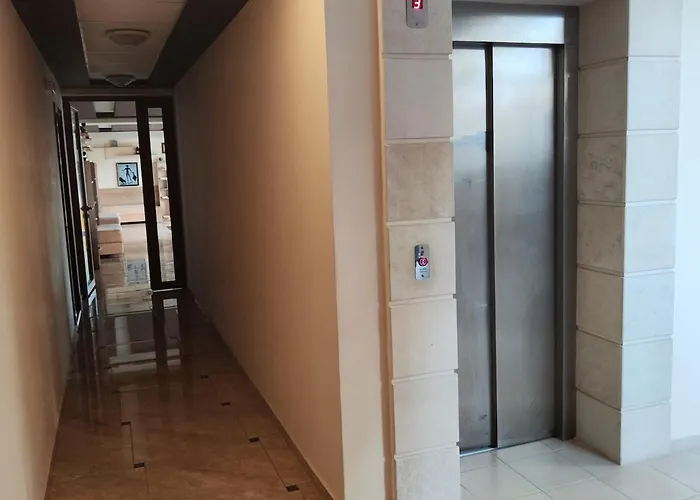 Violeta - With Sea View In 1st Line Sarafowo 公寓