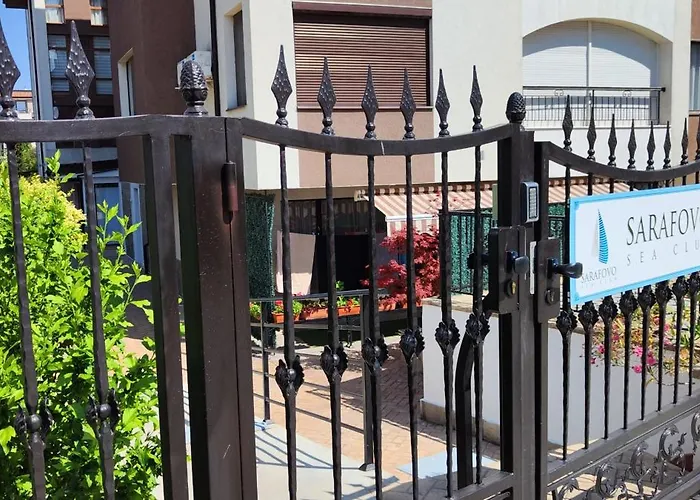 Violeta - With Sea View In 1st Line Sarafowo 公寓