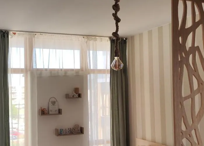 Violeta - With Sea View In 1st Line Sarafowo Apartment *