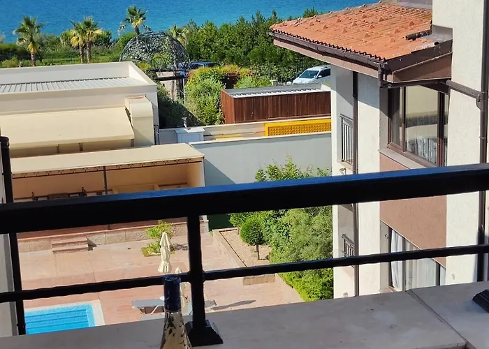 Violeta - With Sea View In 1st Line Sarafowo Apartment Burgas